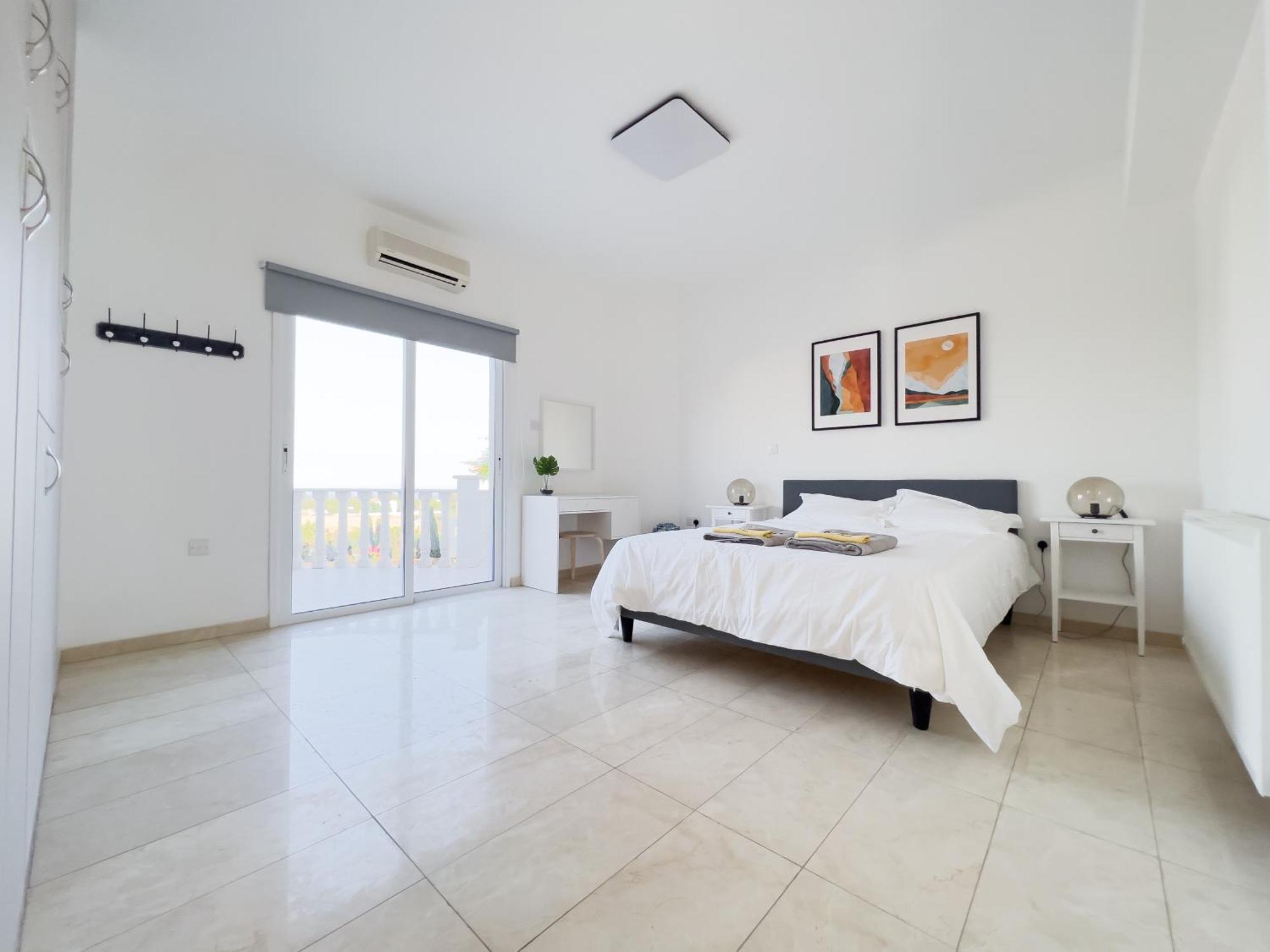 Grand Villa Lynn Seaview Айя-Напа Екстер'єр фото