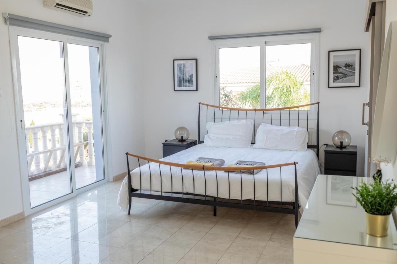 Grand Villa Lynn Seaview Айя-Напа Екстер'єр фото