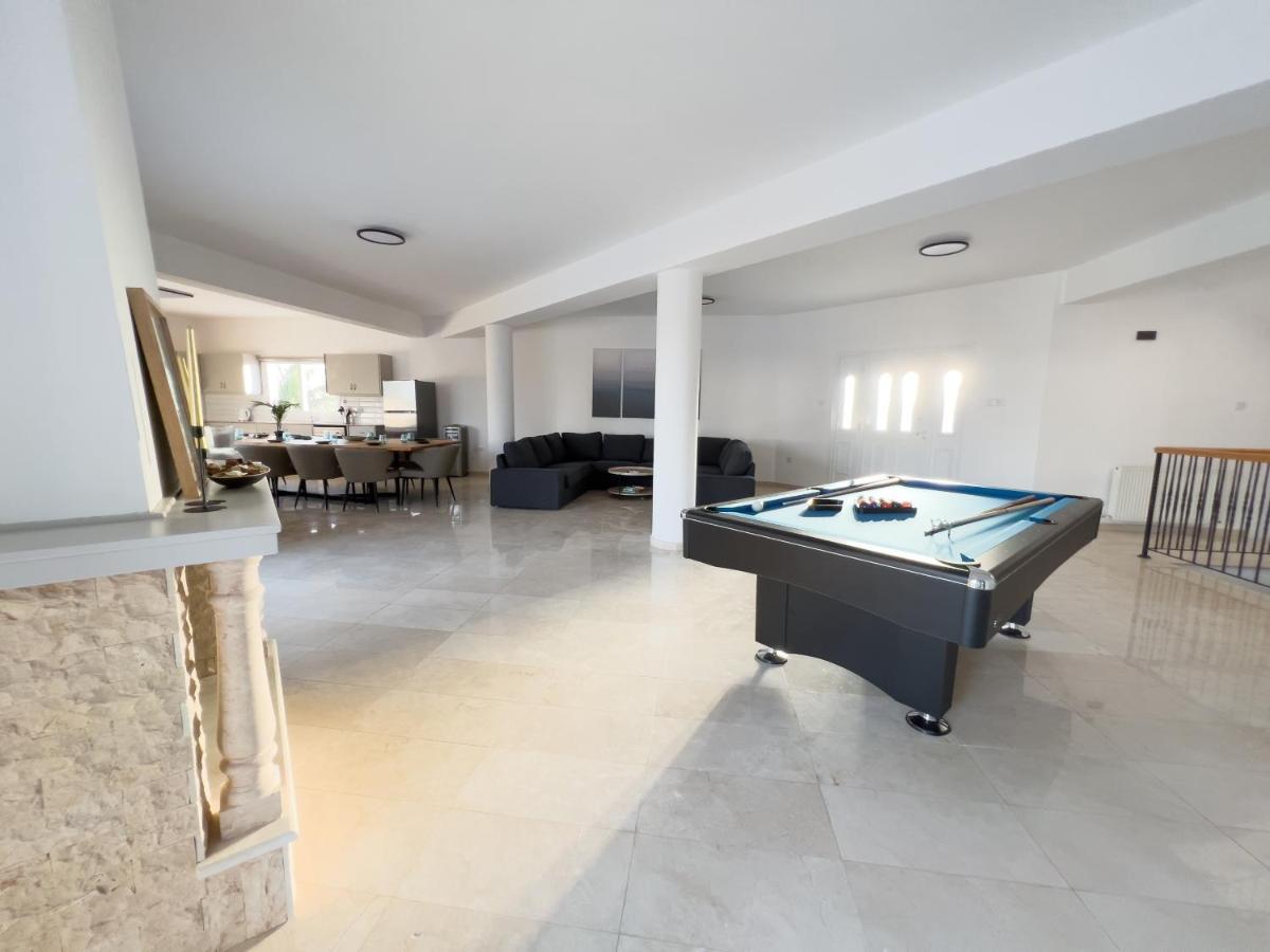 Grand Villa Lynn Seaview Айя-Напа Екстер'єр фото