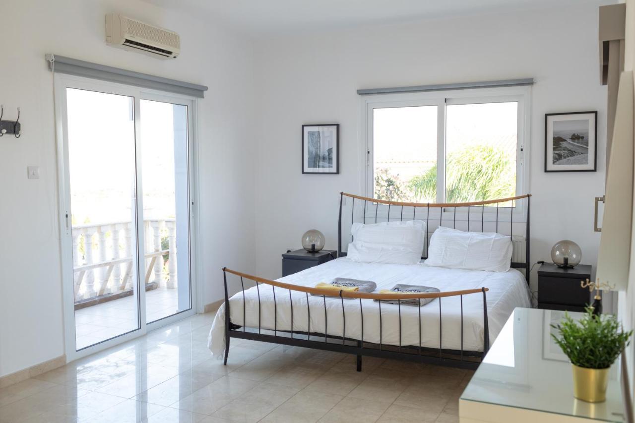 Grand Villa Lynn Seaview Айя-Напа Екстер'єр фото
